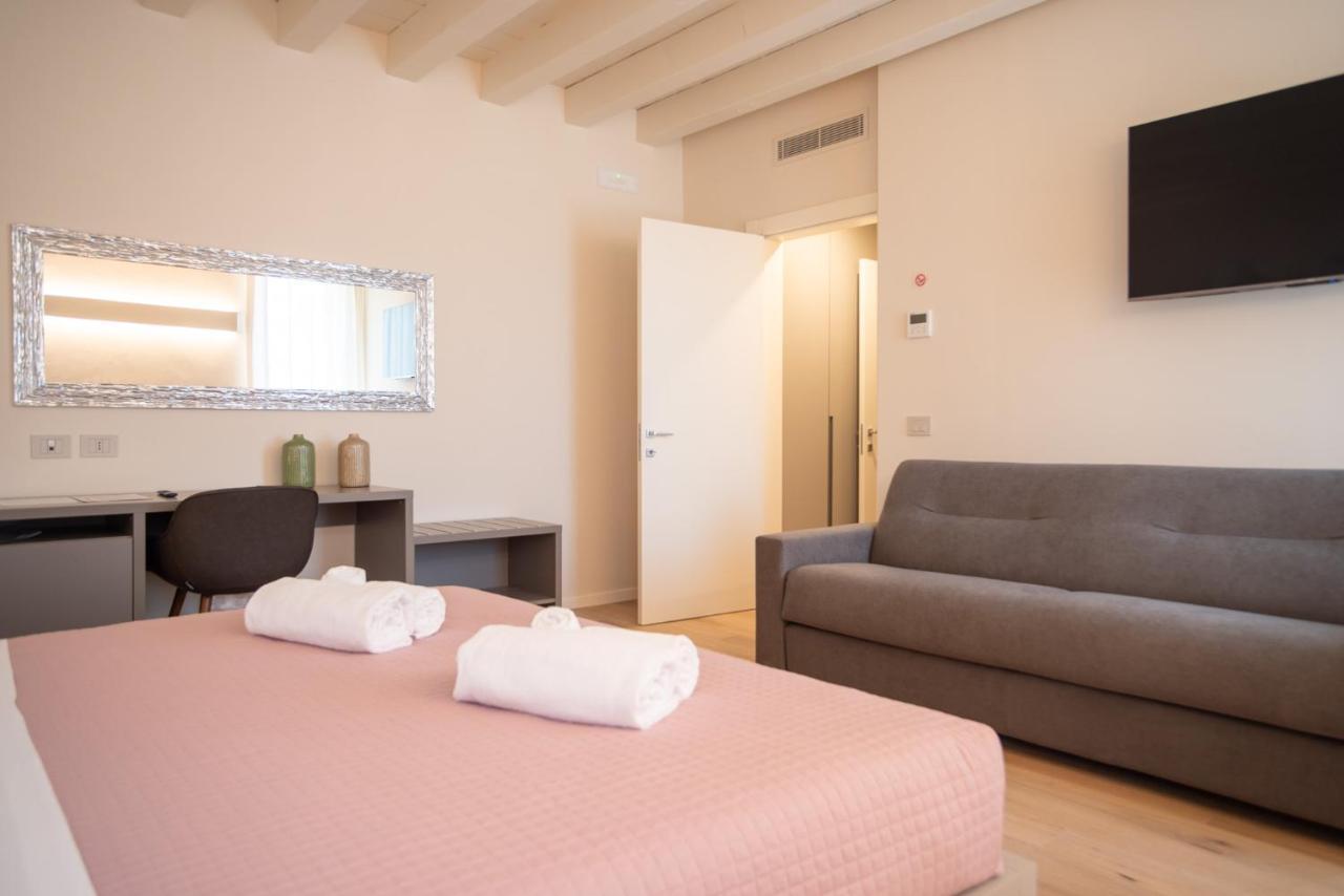 Calcirelli Suites Verona Ngoại thất bức ảnh