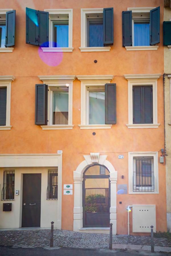 Calcirelli Suites Verona Ngoại thất bức ảnh